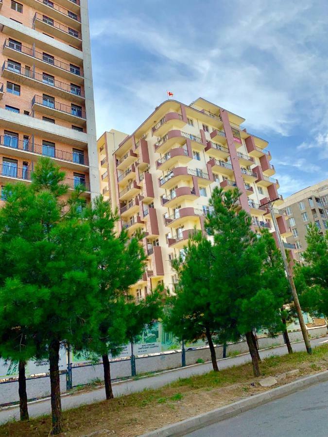 Апартаменти Tomaso Тбілісі Екстер'єр фото